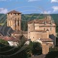 VAREN (France - 82) - château au premier plan - clocher carré de l'église