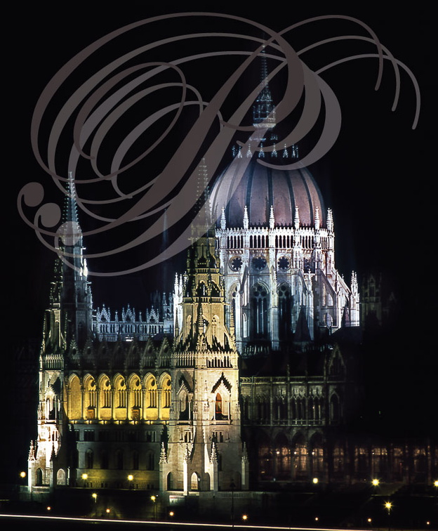 BUDAPEST - le Parlement vu de nuit