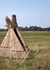 BUGAC - parc national -  reconstitution d'un camp de bergers (hutte)
