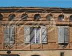 BEAUMONT-de-LOMAGNE -  hôtel du XVIIe siècle