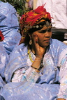 OUARZAZATE (Maroc) - femme en costume traditionnel de fête