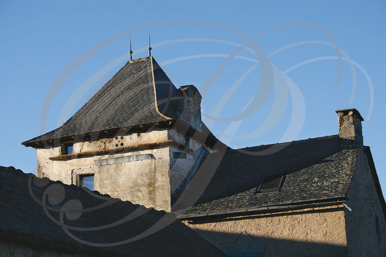 CASTANET (France - 82) - pigeonnier (toiture en ardoises)