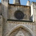 CAYLUS - l'église St-Jean Baptiste (le porche)
