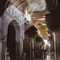 FÈS - Zaouia de Moulay Idriss (porche monumental  à gauche)