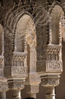 GRENADE - Alhambra : la cour des Lions (chapiteaux)