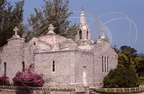 ILE DE LA TOJA (Espagne - province de Pontevedra) l'église couverte de coquilles St-Jacques