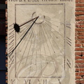 CASTELSARRASIN - Hôtel de BEAUFORT : cadran solaire