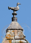 NEGREPELISSE  (France - 82) - pigeonnier (épis de faîtage en cuivre)