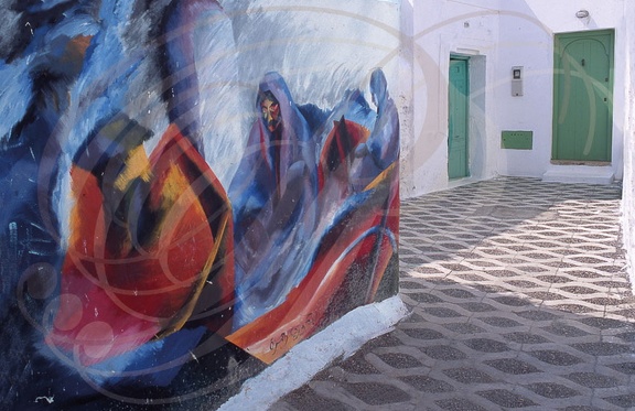 ASILAH - la medina : mur peint dans une ruelle 
