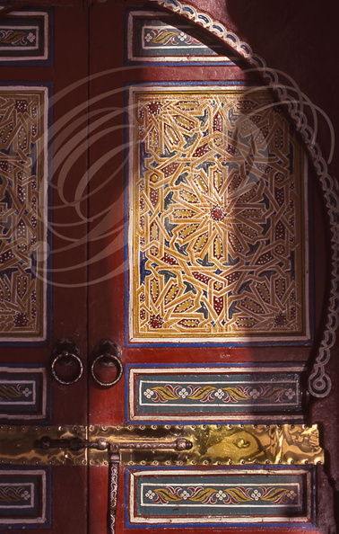 MEKNÈS - PALAIS ROYAL - Détail de porte zouackée (bois peint)