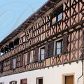 MASSSEUBE_sud_dAuch_maisons_a_colombages_bois_et_briques.jpg