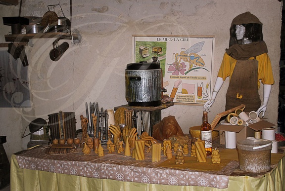 GRAMONT (France - 82) Musée du miel : Atelier de la cire