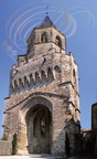 SORÈZE - l'église Saint-Martin (XIIe siècle) : abside gothique surmontée d'un clocher fortifié