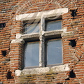 BIOULE (France - 82) -  le château : fenêtre à meneau