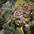 FENEYROLS (France - 82) - le village et son château au bord de l'Aveyron