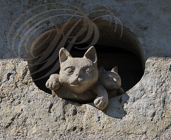 LA ROMIEU - un des chats créés par Maurice Serreau pour commémorer "la légende des chats d'Angeline" 