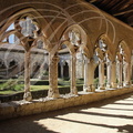 LA ROMIEU - Collégiale Saint-Pierre (XIVe siècle) : le cloître (style gothique méridional)