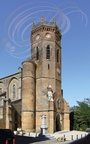 LE HOUGA - église Saint-Pierre et son clocher-porche octogonal en briques