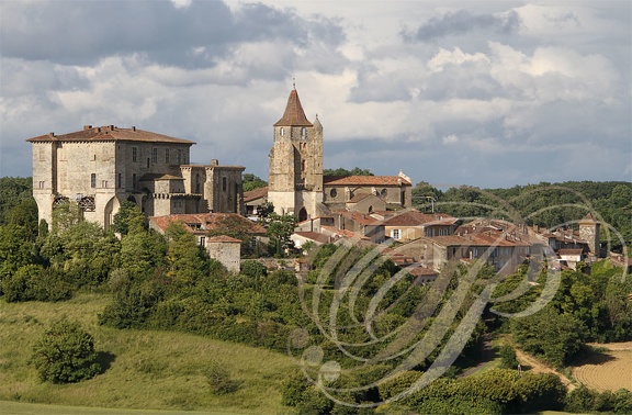 LAVARDENS -  le château, l'église Saint-Michel et le village