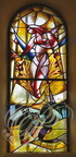 GRÉZAS (France - 82) - église romane : vitrail de Jean-Pierre Gey (maître verrier à Gimont - Gers) : "La Femme éternelle"
