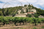 LA ROQUE-SUR-CÈZE - le village dominant les vignobles