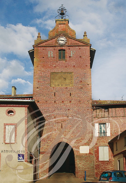 VERDUN-sur-Garonne - tour de l'horloge du XIVe siècle
