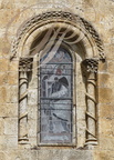 MOUCHAN - église romane Saint-Austrégésile (XIIe siècle) -  chapiteaux soutenant un arc plein cintre