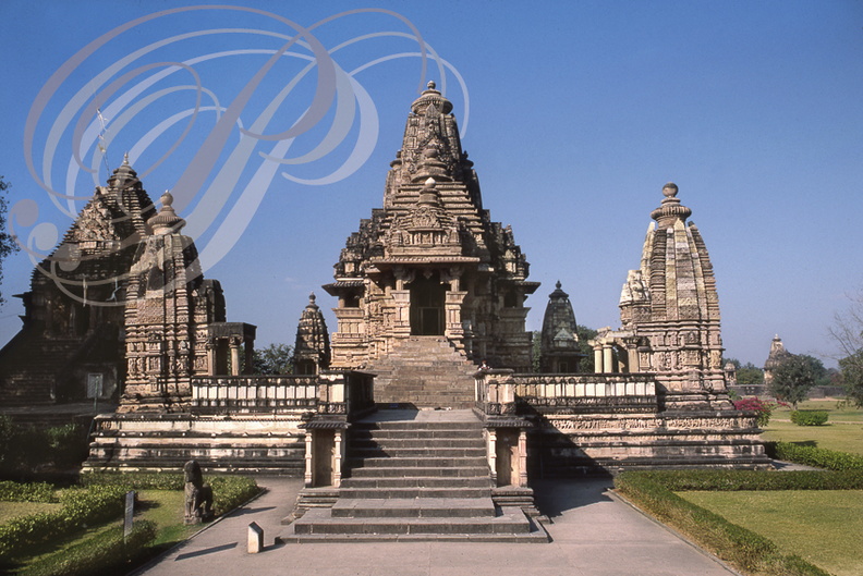 INDE_Madhya_Pradesh_KHAJURAHO_temple_de_Lakshmana_.jpg
