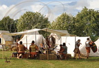 EAUZE - FESTIVAL GALOP ROMAIN 2014 - le camp romain composé des tentes des légionnaires : les "contubernia"