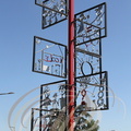 MONTAUBAN - Giratoire "l'Arbre des Droits de l'enfant" - œuvre réalisée par Philippe GIGOT,, ferronnier d'Art à Lauzerte