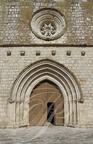 DUNES - église Sainte-Madeleine : le porche en arc brisé et la rosace