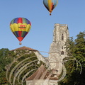 LECTOURE - Rassemblement de montgolfières : montgolfières au-dessus de la cathédrale     