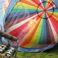 LECTOURE - Rassemblement de montgolfières : le gonflage 