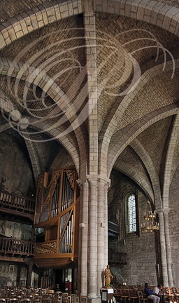 ROCAMADOUR - Le sanctuaire : Basilique Saint-Sauveur - Orgues réalisées en 2012 par Jean Daldosso, facteur dorgues de Gimont (32) 