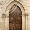 ROCAMADOUR - Le sanctuaire : chapelle Sainte-Anne (la porte d'entrée)
