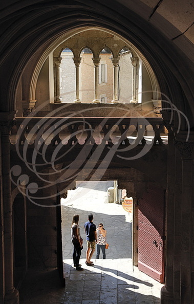 ROCAMADOUR - Le sanctuaire : la porte Sainte vue de l'intérieur