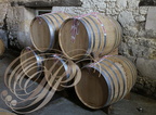 CONDOM - Domaine de Gensac : chai de vieillissement de l'Armagnac (tonneaux scellés : certifiés Casher)