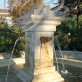 LECTOURE - une fontaine de la ville