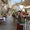 LECTOURE_rue_Nationale_une_terrasse_de_cafe.jpg