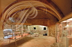 LECTOURE - Mairie (ancien palais épiscopal du XVIIe siècle) : au sous-sol le Musée archéologique Marie Larrieu-Duler (l'ancienne cuisine avec sa cheminée)