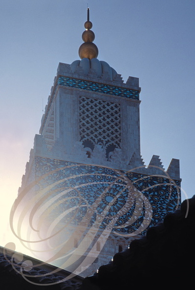 MOSQUEE_HASSAN_II_3_le_minaret_et_le_jamour_au_coucher_du_soleil.jpg