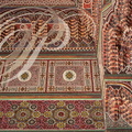 MARRAKECH - palais de la STINIYA : décors de mouqarnas et zouak : bois peint