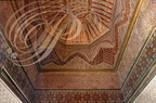 MARRAKECH - palais de la STINIYA : coupole du fond (décor de zouak (bois peint) et mouqarnas)
