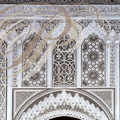 RABAT - PALAIS ROYAL : la salle du trône (panneaux en forme de chemmassiats en gebs au-dessus des portes)