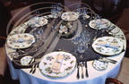 HONGRIE - HÉREND  :  table  du restaurant "Apicius" dressée avec un service "Victoria"
