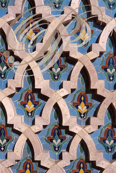MOSQUÉE HASSAN II - 3 - le minaret : détail des zelliges garnissant les décors en losanges