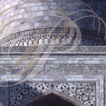 AGRA - le TAJ MAHAL : détail de la façade et du dome central