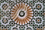 MEKNÈS - PALAIS ROYAL - salle du trône : détail de décor en zellige (étoile à 24 branches)