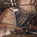 MOSQUÉE HASSAN II - 0 - le chantier en 1992 : réalisation des décors des coupoles (assemblage des panneaux zouackés)