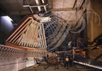 MOSQUÉE HASSAN II - 0 - le chantier en 1992 : réalisation des décors des coupoles (assemblage des panneaux zouackés)